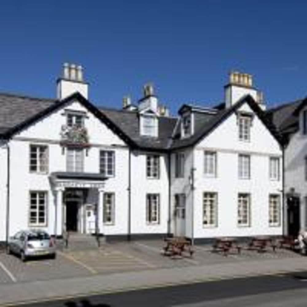 Burnett Arms Hotel Банкъри Екстериор снимка