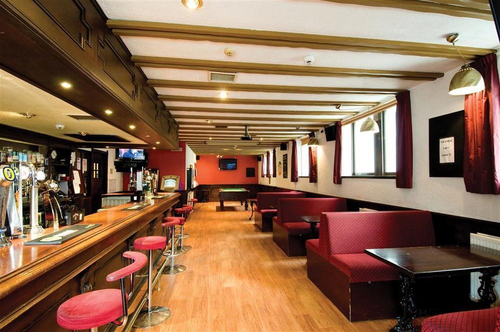 Burnett Arms Hotel Банкъри Ресторант снимка