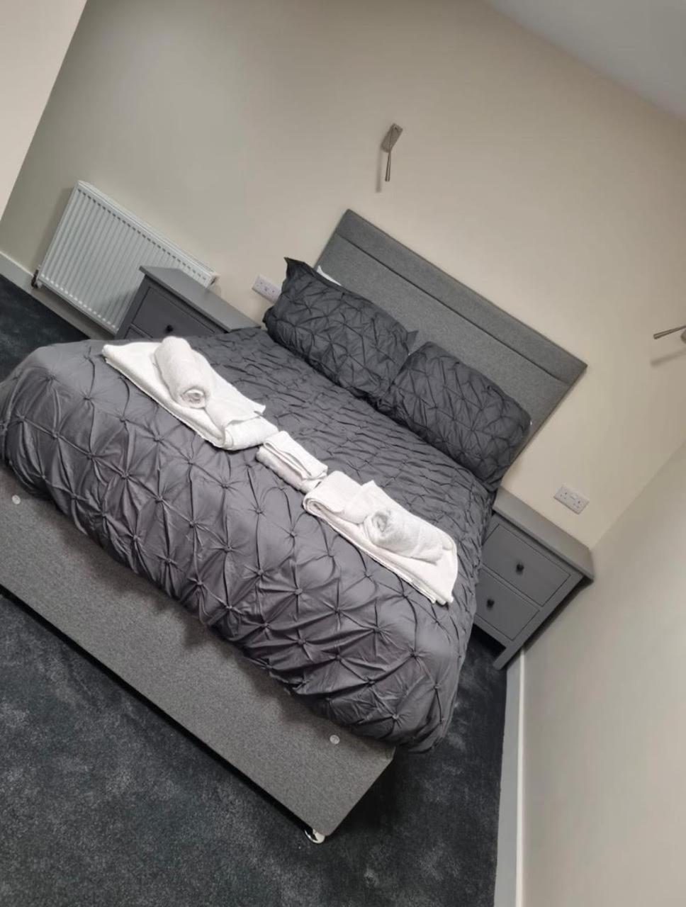 Burnett Arms Hotel Банкъри Екстериор снимка